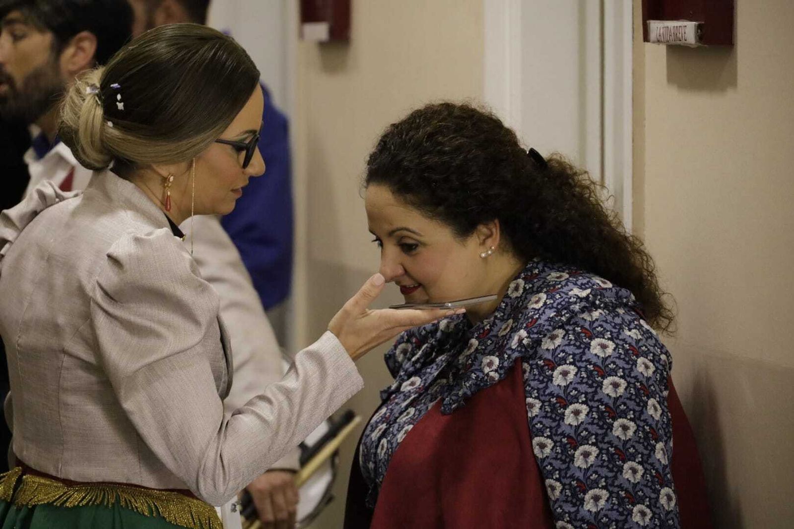 Comparsa La tía de la tiza en camerinos