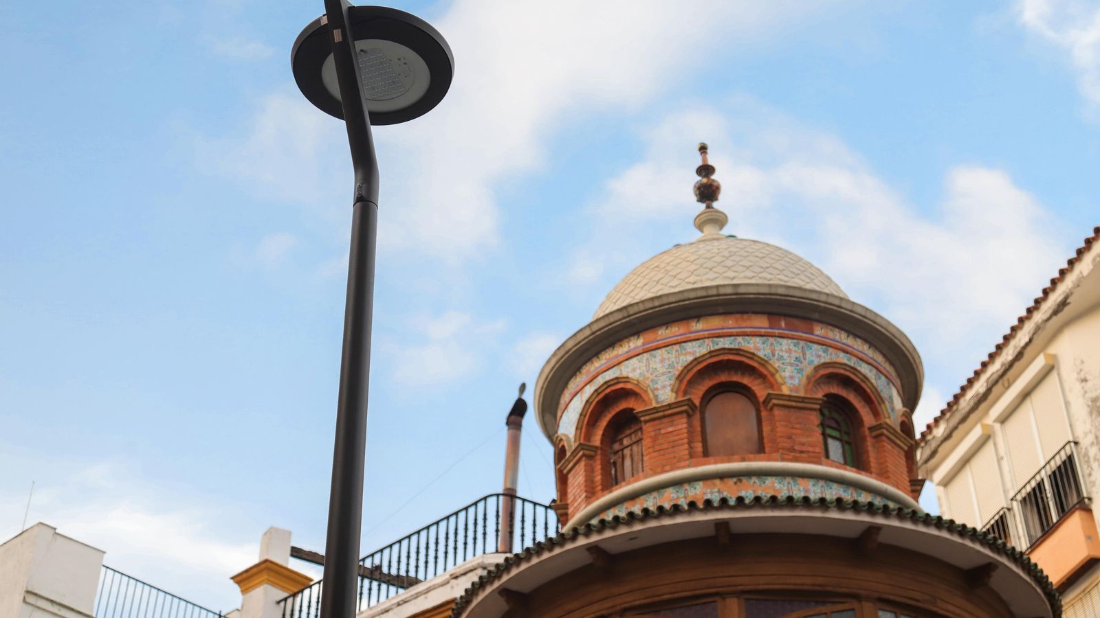 Farola de nueva incorporación.