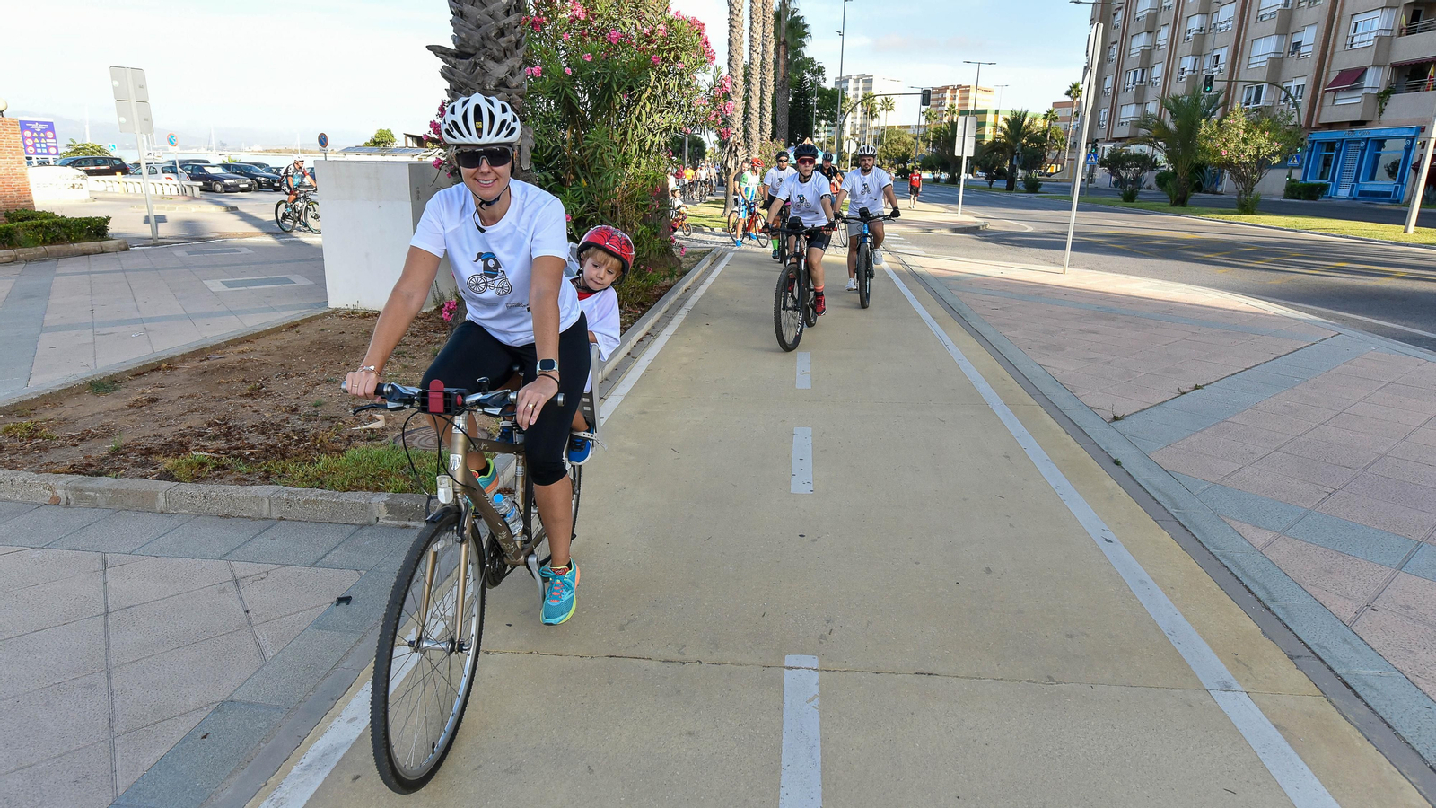 Marcha en bicicleta por la Semana de la Movilidad en La Línea, en imágenes