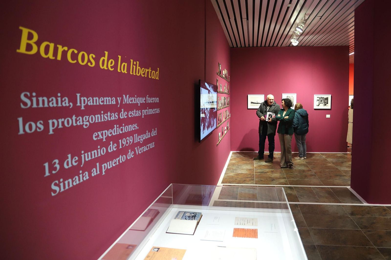 Imágenes de la exposición 'Mirada y Presencia. Obras del exilio republicano español en México'