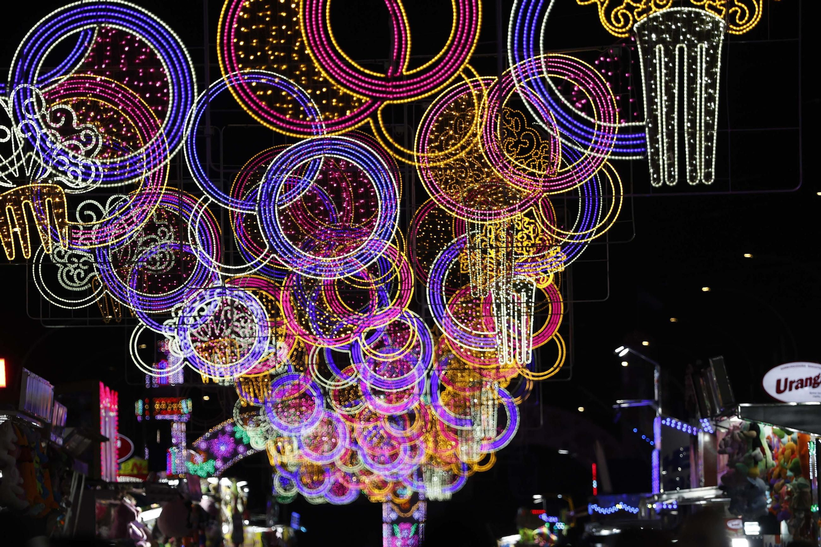 Búscate en las fotos del jueves de la Feria de La Línea