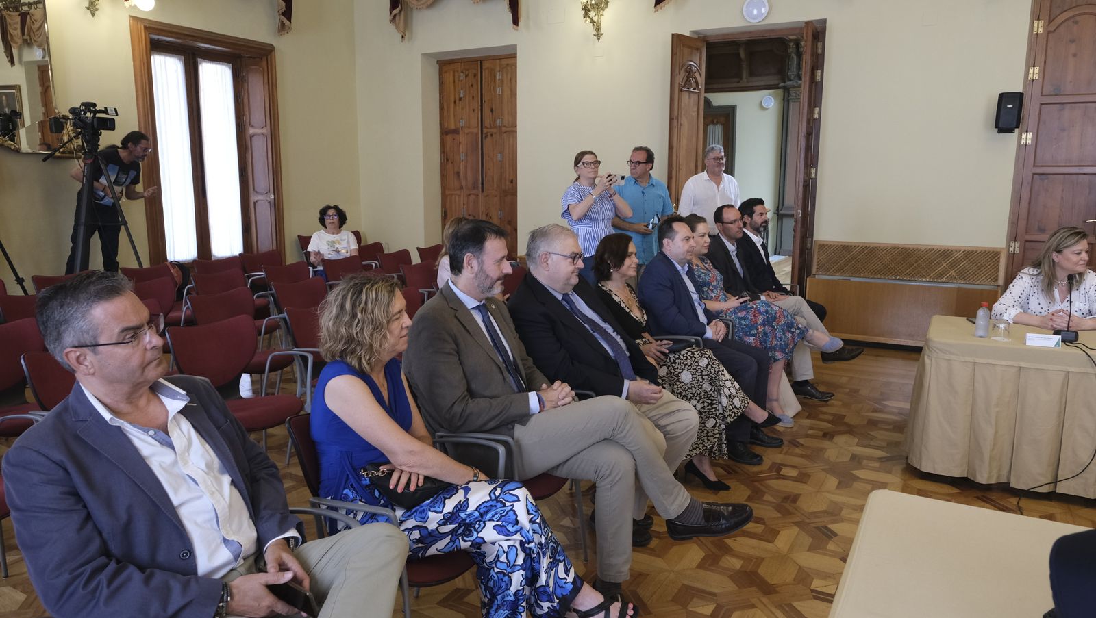 Imágenes de la firma del convenio para el impulso del Instituto Mixto de Investigación