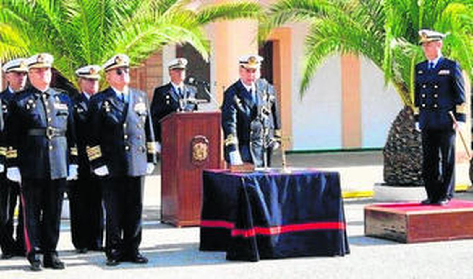 Toma de posesión del contralmirante Alfonso Gómez Fernández de Córdoba.