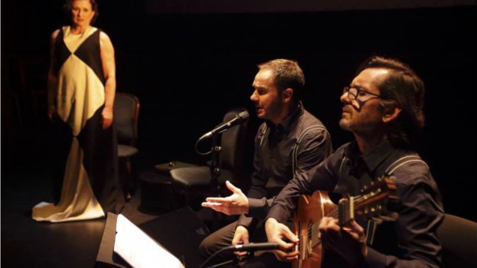 Lola López interpreta y dirige 'Encendidas'.