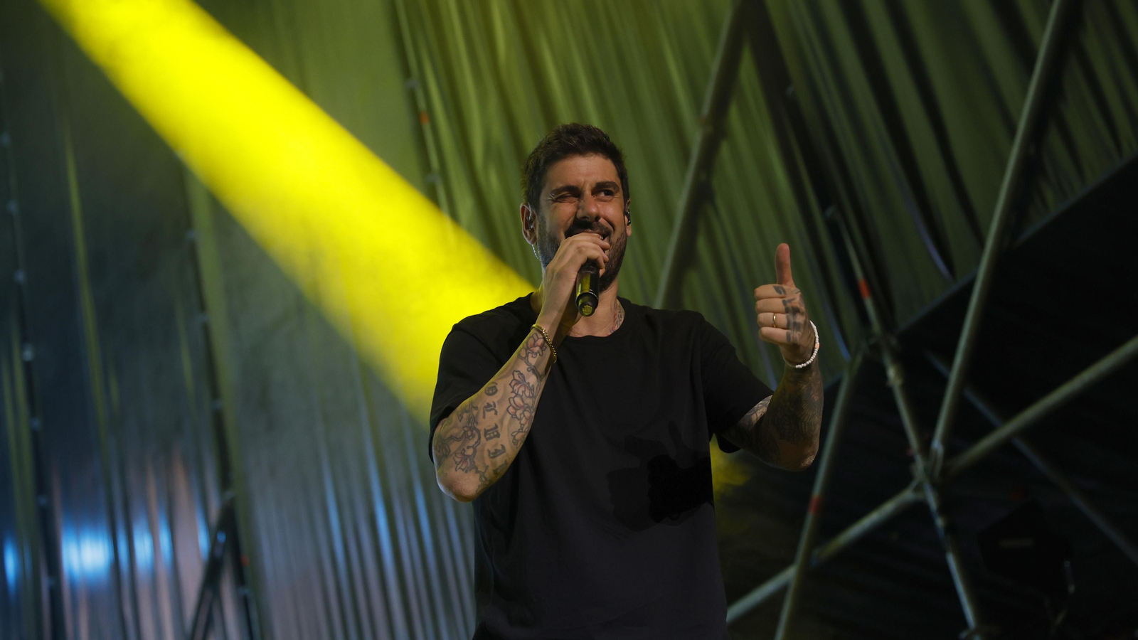 Las fotos del concierto de Melendi en la plaza de toros de Algeciras