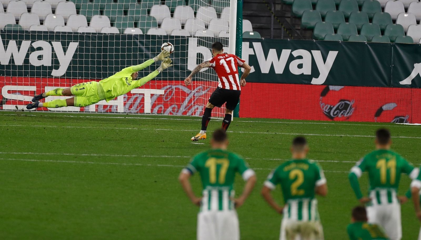 Yuri marca el penalti definitivo que apeó al Betis de la Copa del Rey.