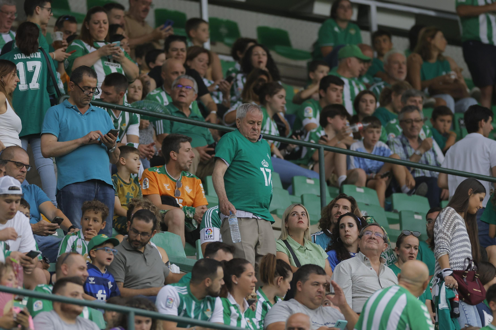 Búscate en las fotos de la despedida de Joaquín