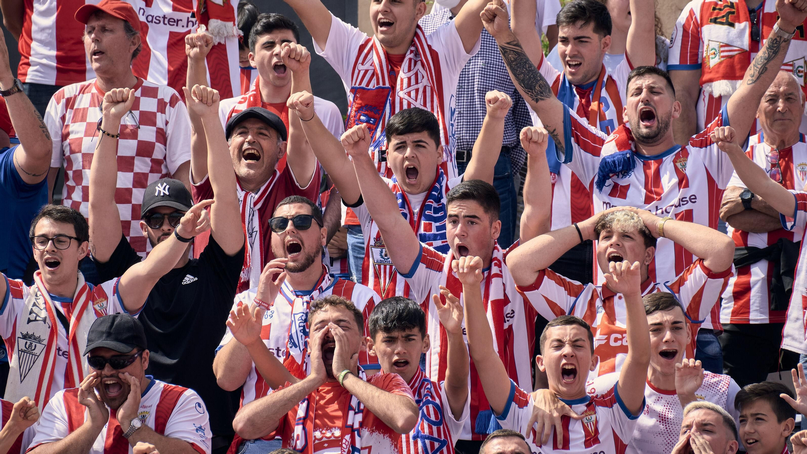 Las fotos de la afición del Algeciras en San Fernando