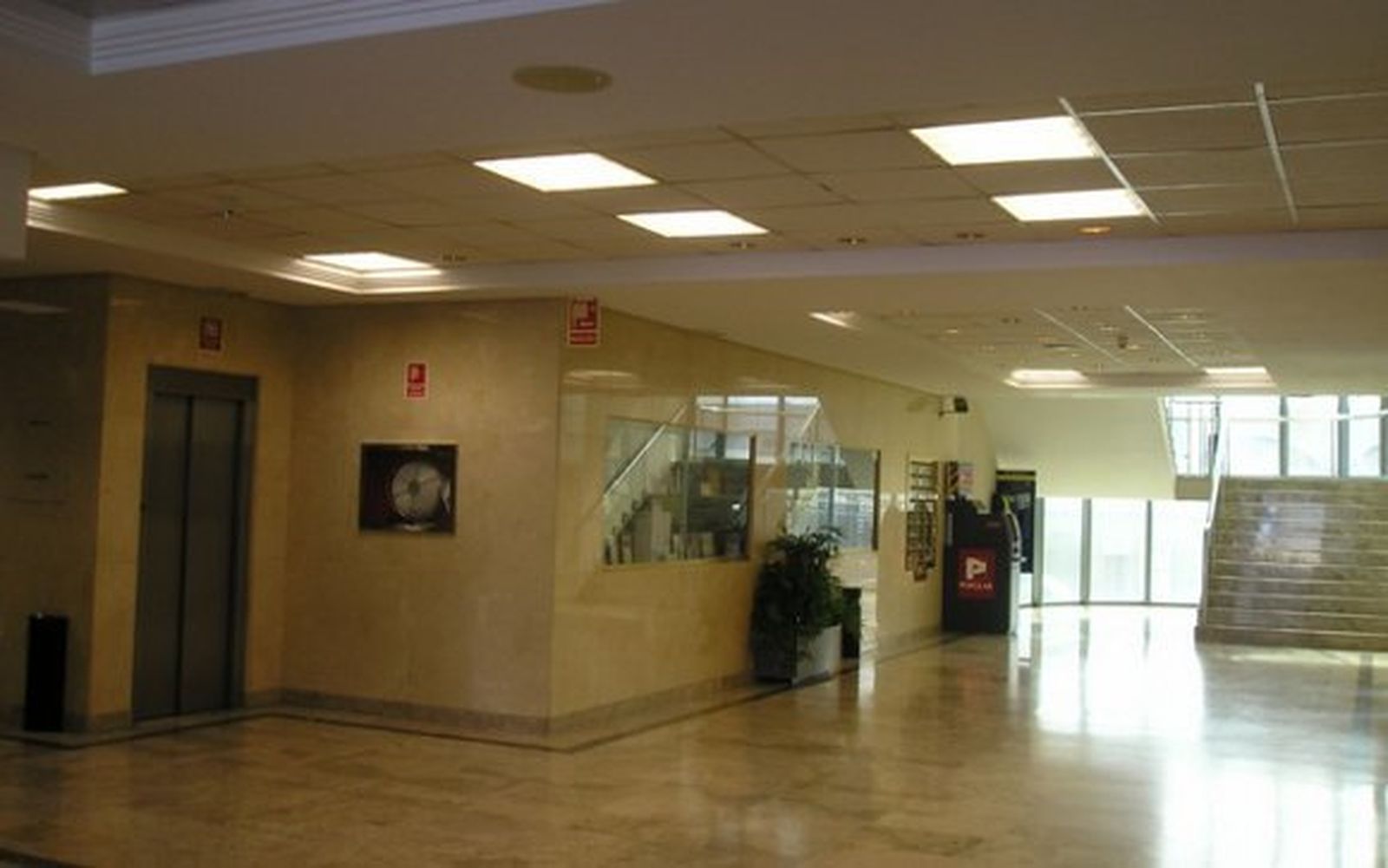 Trece empresas y 117 personas trabajan en el Edificio Atlas