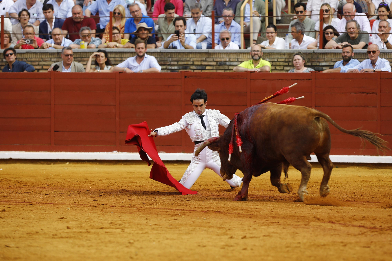 La corrida de Talavante, Roca Rey y Lagartijo, en Córdoba, en imágenes
