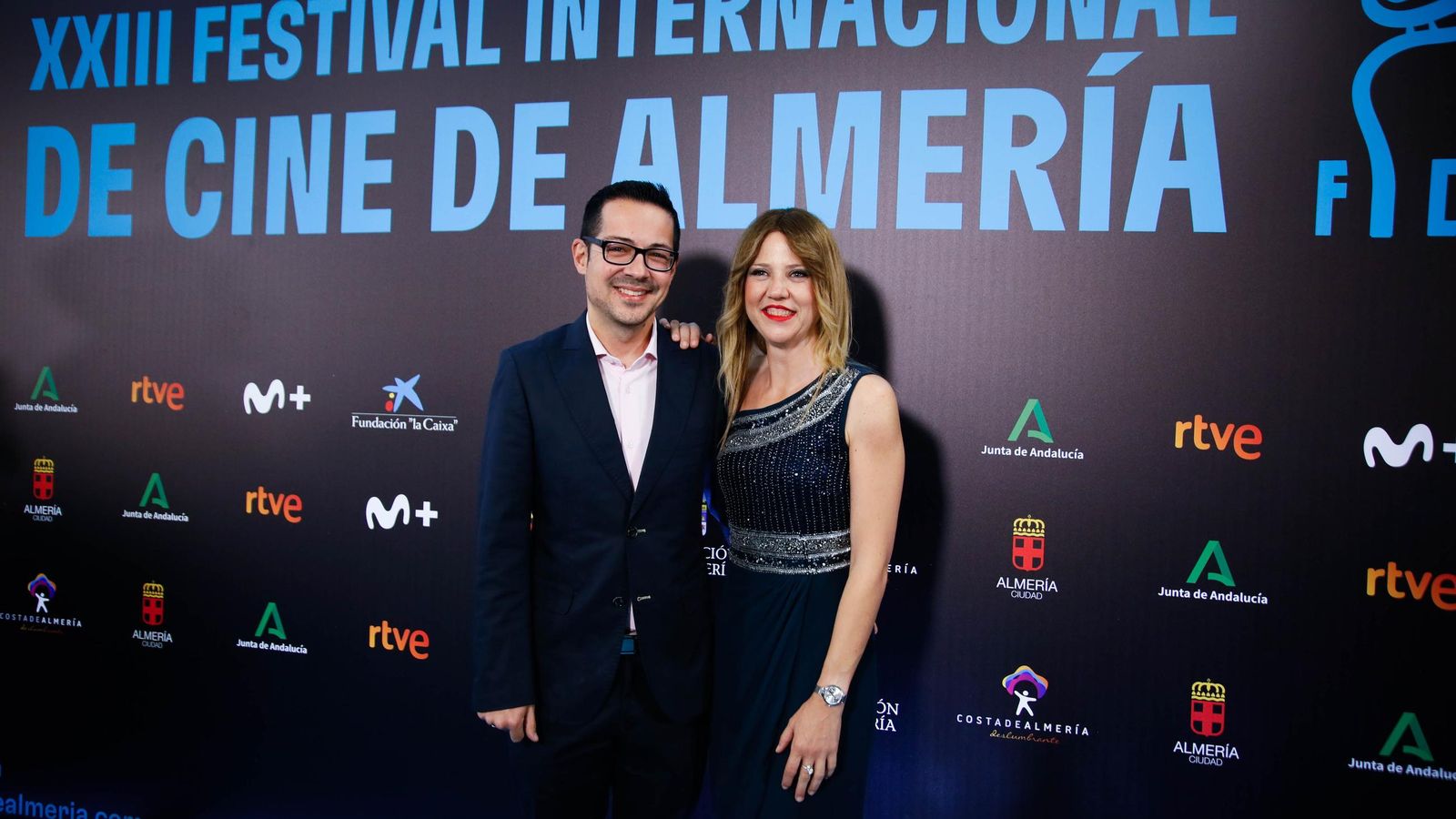 El editor y escritor Alberto Cerezuela con su esposa Noelia Pérez.