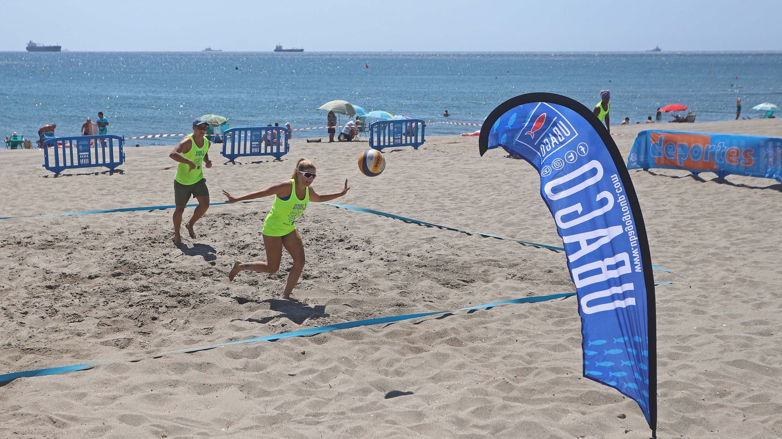 Fotos del torneo de Voley Playa en La Línea