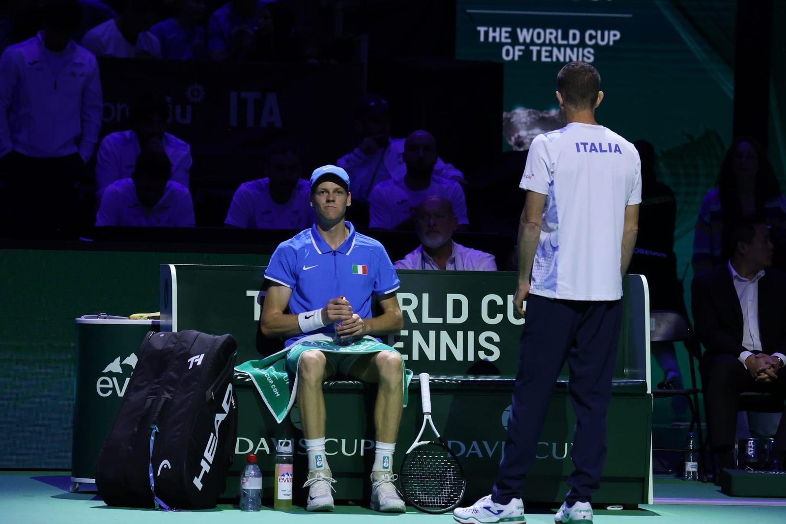 Jannik Sinner trae su show a Málaga.