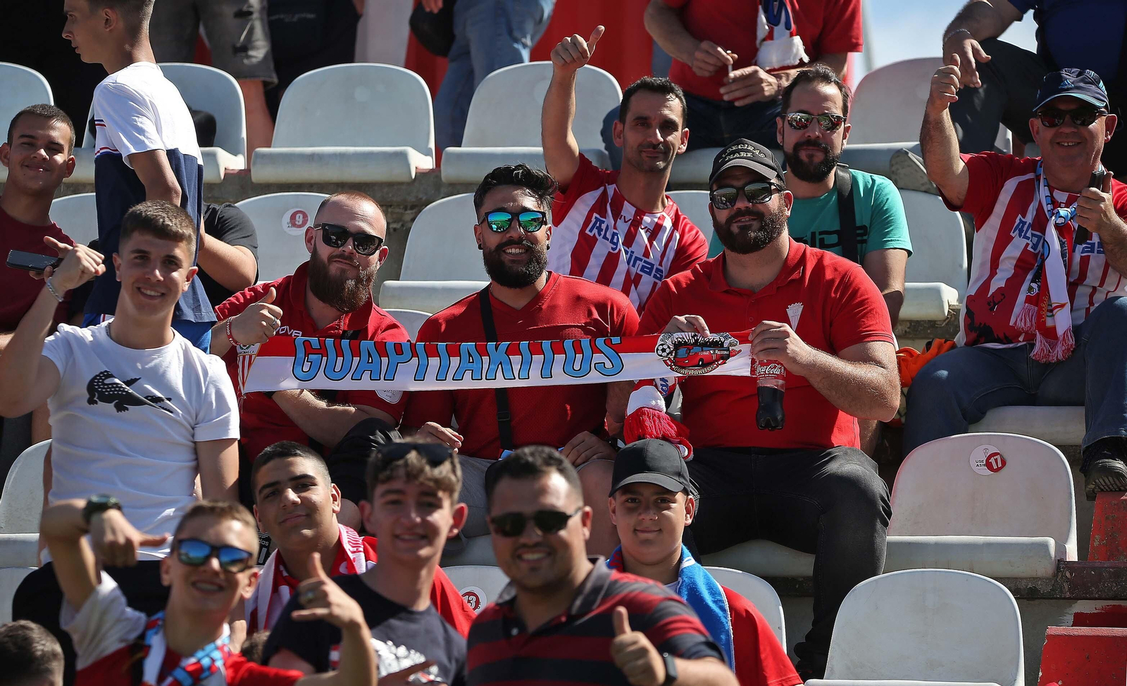 Fotos de la afición durante el Algeciras - San Fernando en el Nuevo Mirador