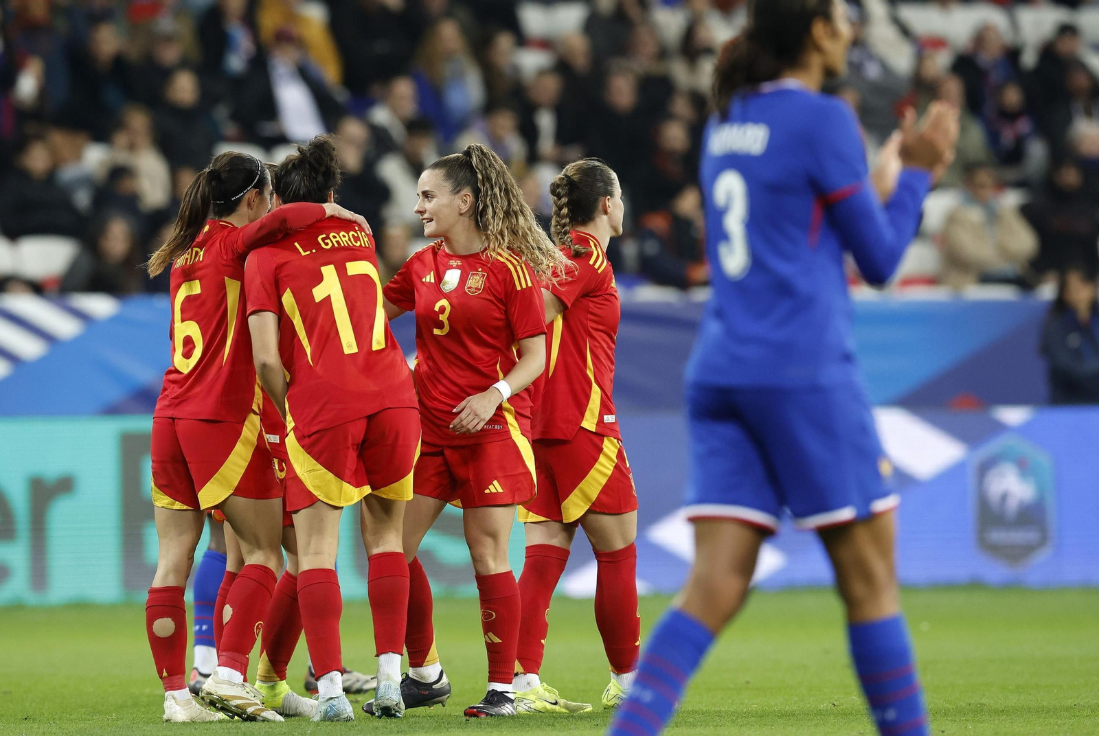 Las fotos de la exhibición de España femenina en Francia