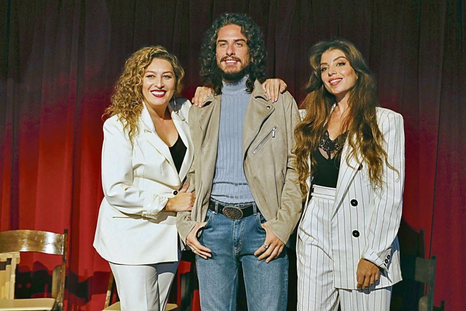 Kiki Morente junto a sus hermanas, Estrella y Soleá