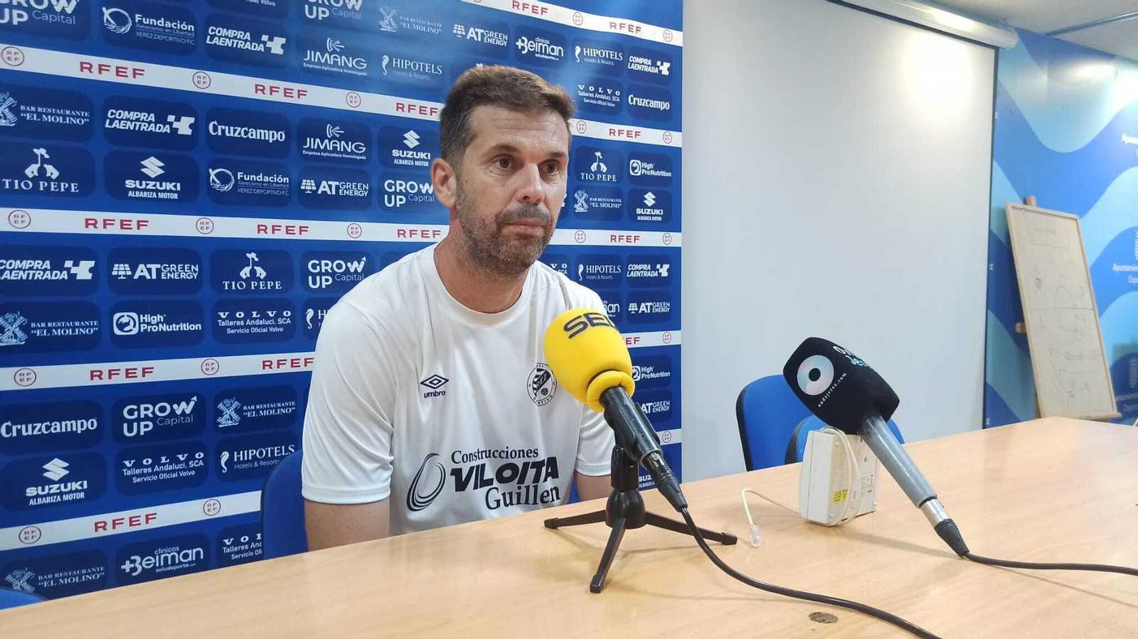 David Sánchez ha atendido este viernes a los medios en la previa del encuentro contra el Bollullos.