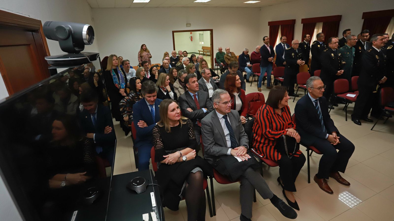 Imposición de la Cruz Distinguida de Primera Clase de la Orden de San Raimundo de Peñafort a Fernando Calleja