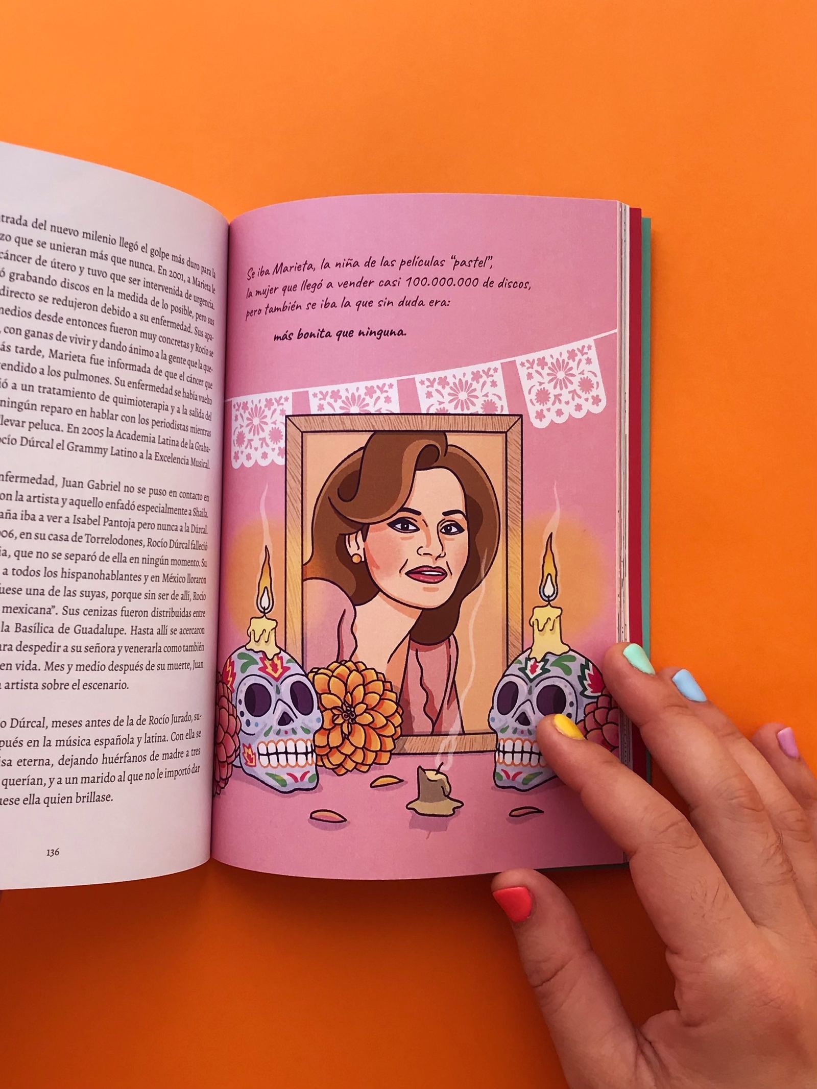 Imagen del interior del libro en el episodio de Rocío Dúrcal