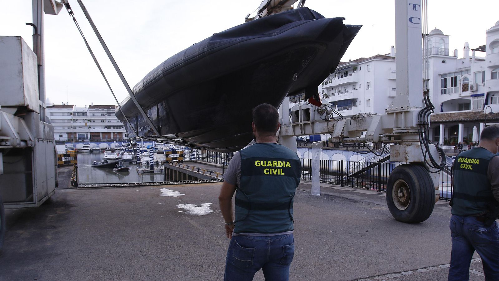 Embarcación incautada en Puerto Gelves.