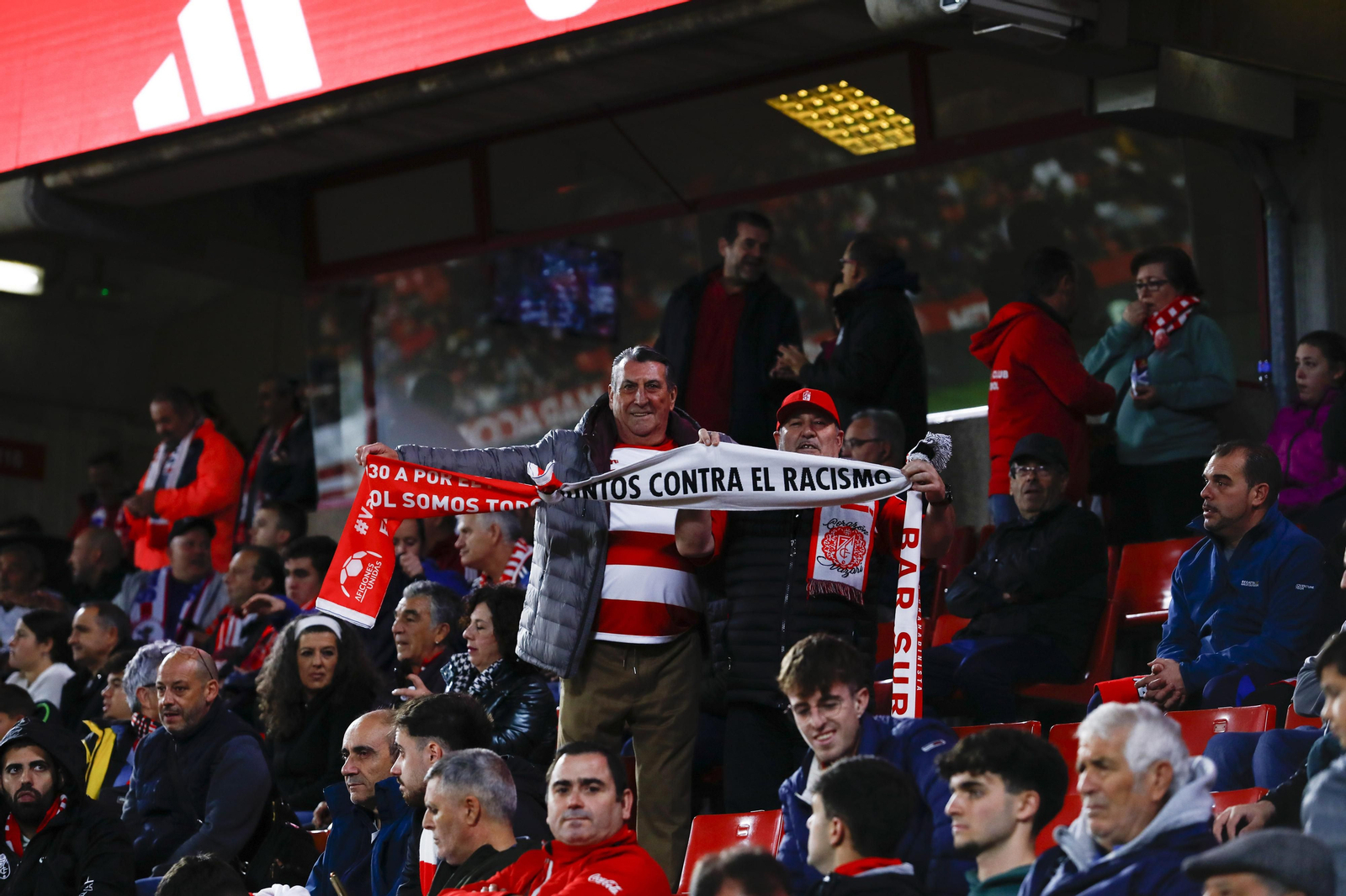 Encuéntrate en el partido Granada CF-Villarreal