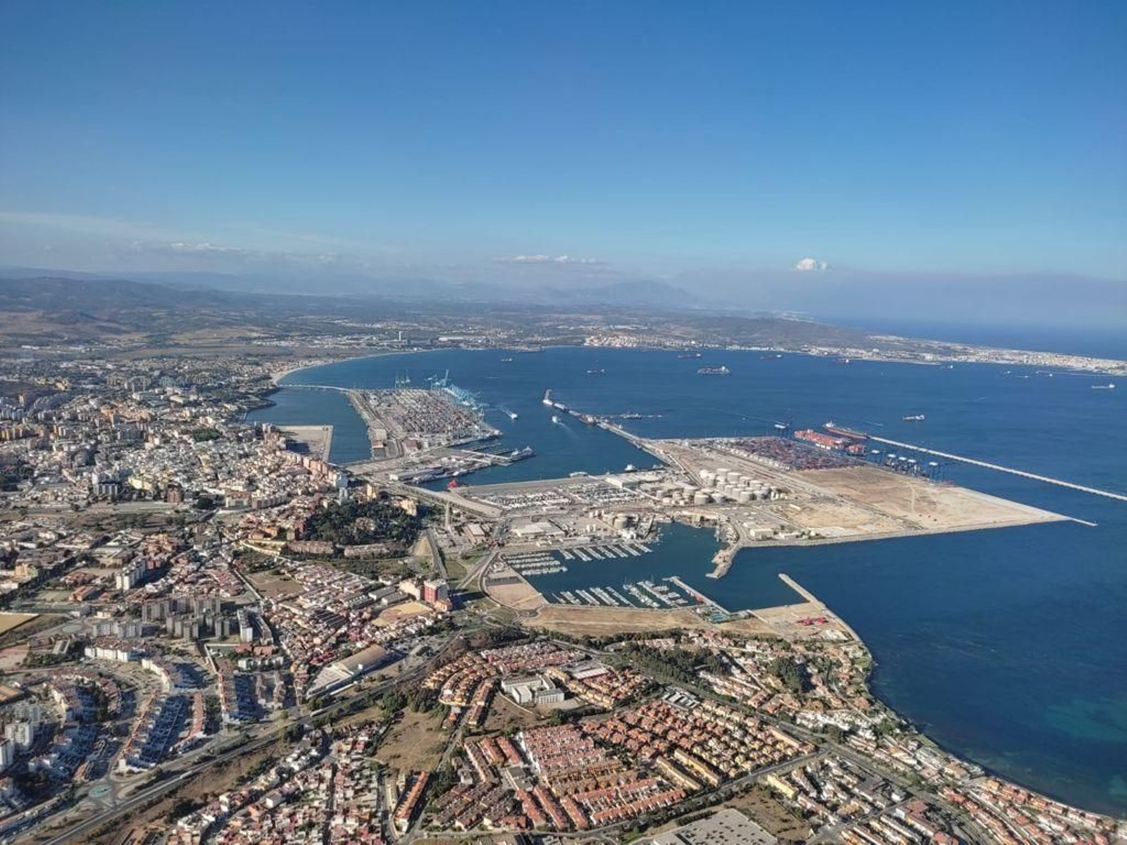 Vista aérea de la Bahía de Algeciras.