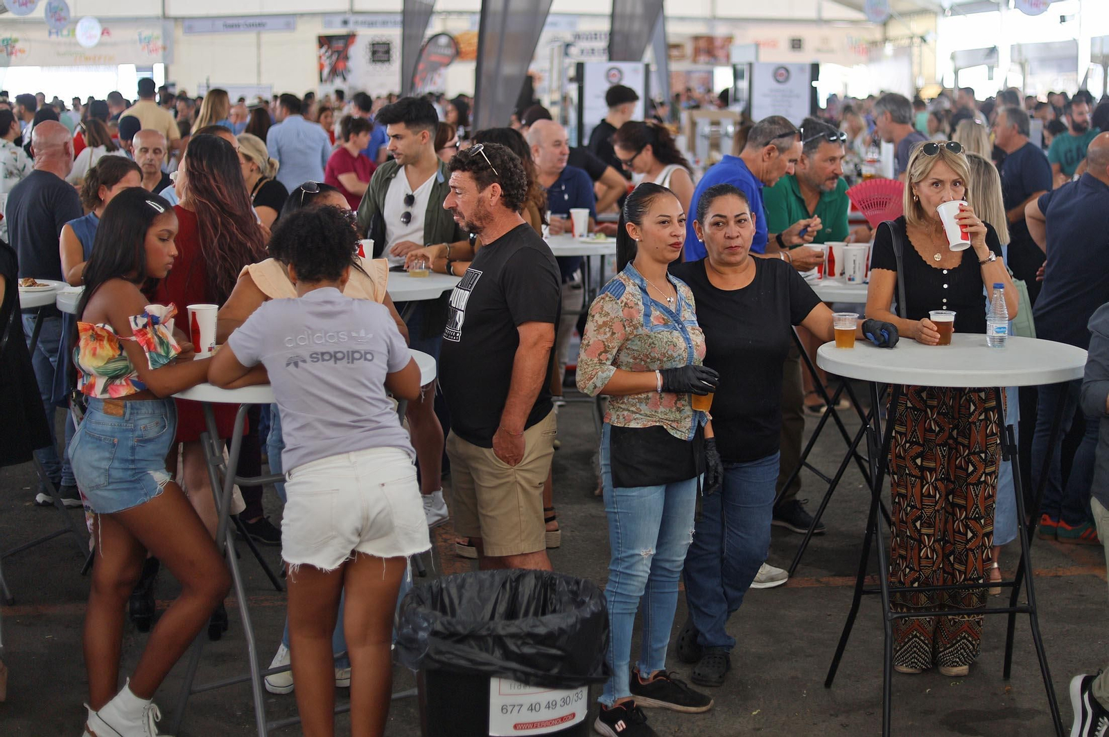 Imágenes de la Feria de la Tapa de Huelva en la mañana del domingo