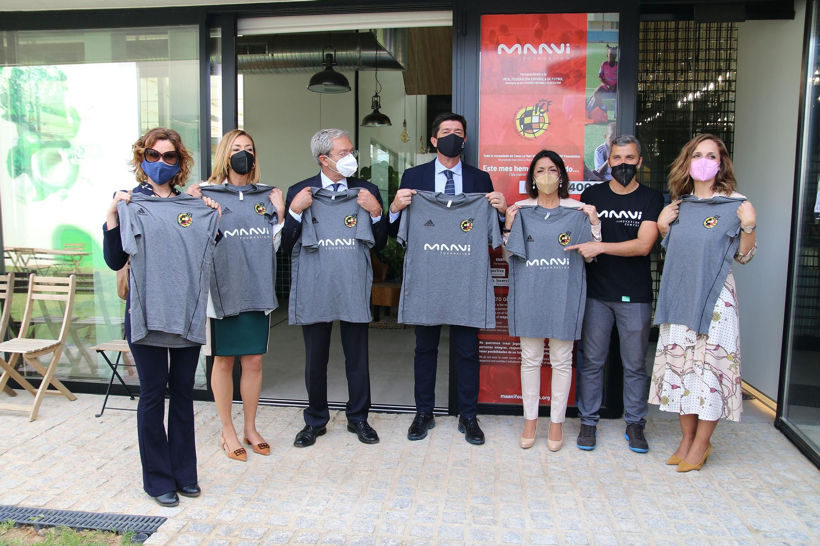 Fotogalería de la visita de Juan Marín a Kimitec, al PITA y a Unica Group