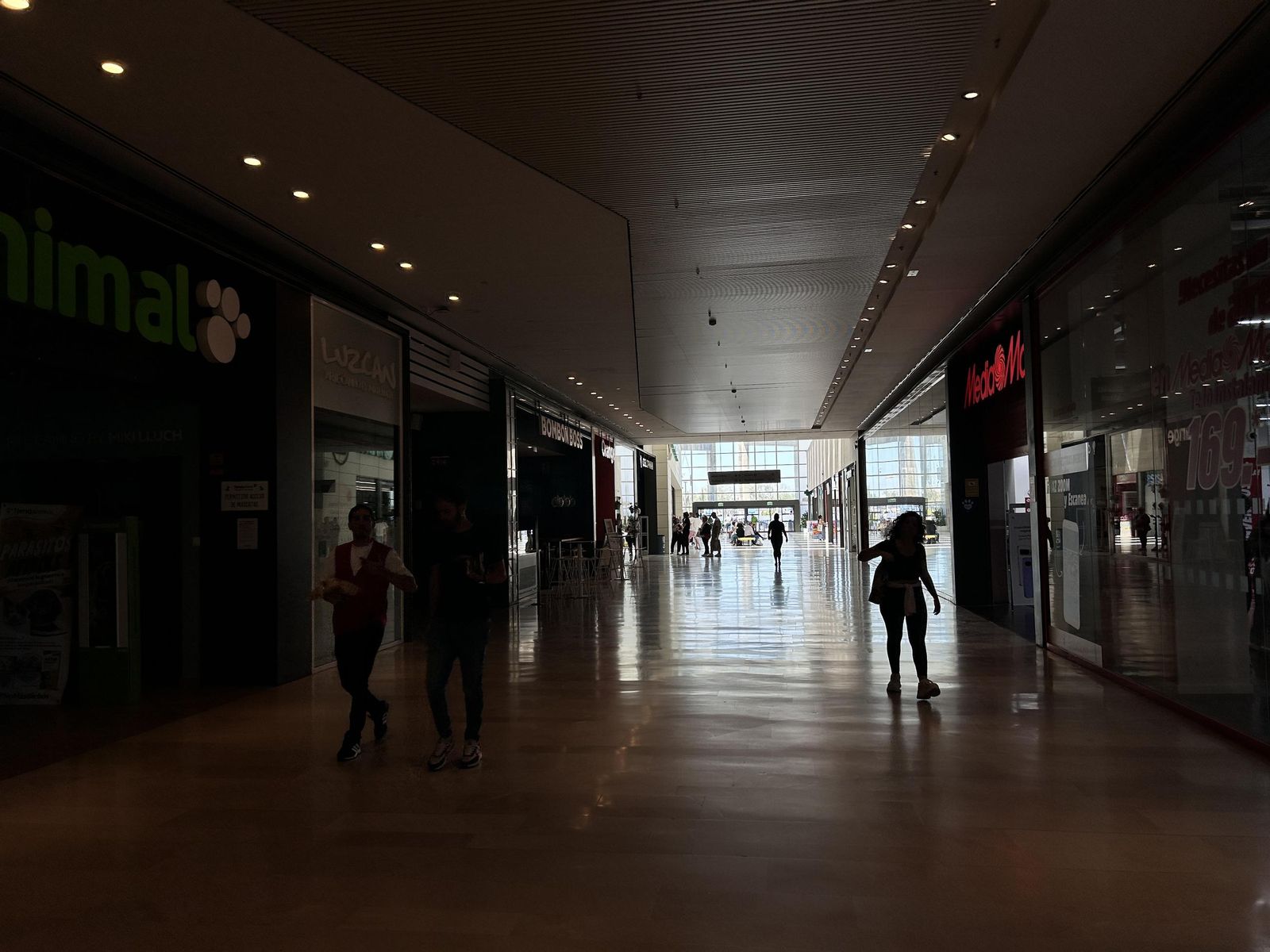 Imágenes del apagón en Sevilla