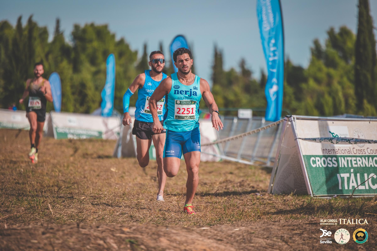 Búscate en las fotos del Cross de Itálica 2025 | 3