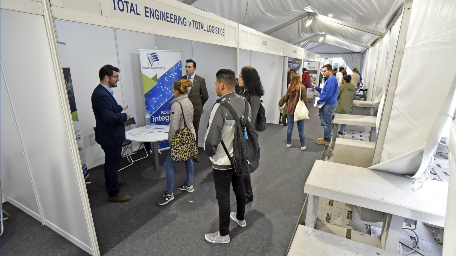 Las fotos de la Feria del Empleo de la Universidad de Cádiz en la Politécnica