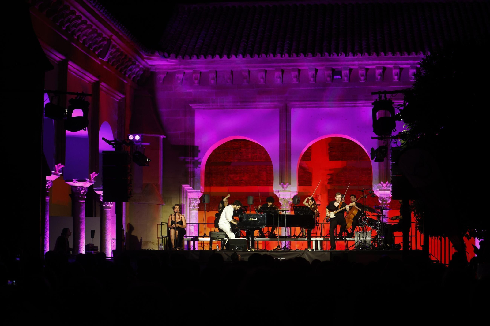 Las mejores imágenes de la Noche Blanca del Flamenco de Córdoba