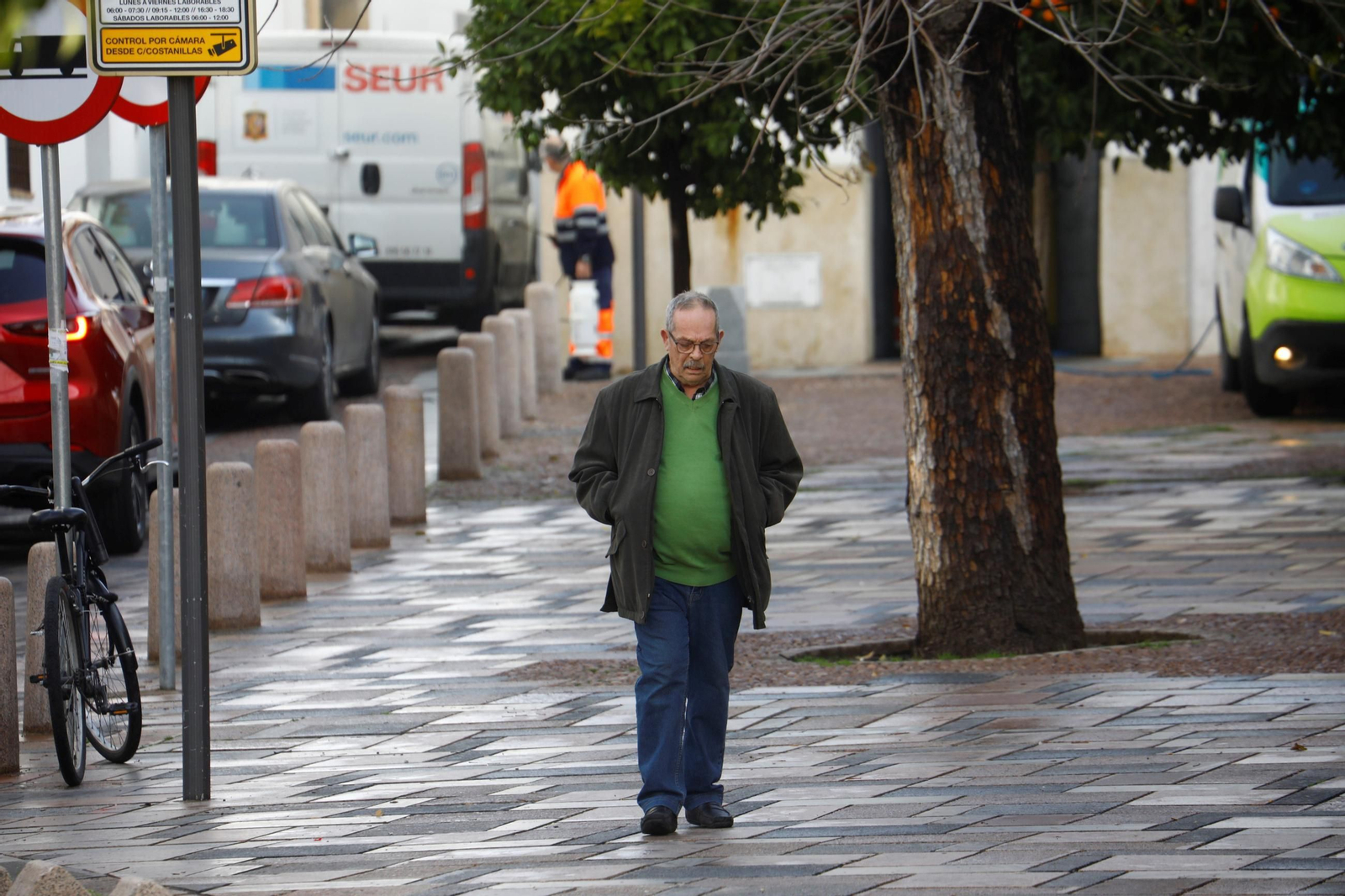 Un paseo en imágenes por el barrio de Santa Marina en pleno invierno