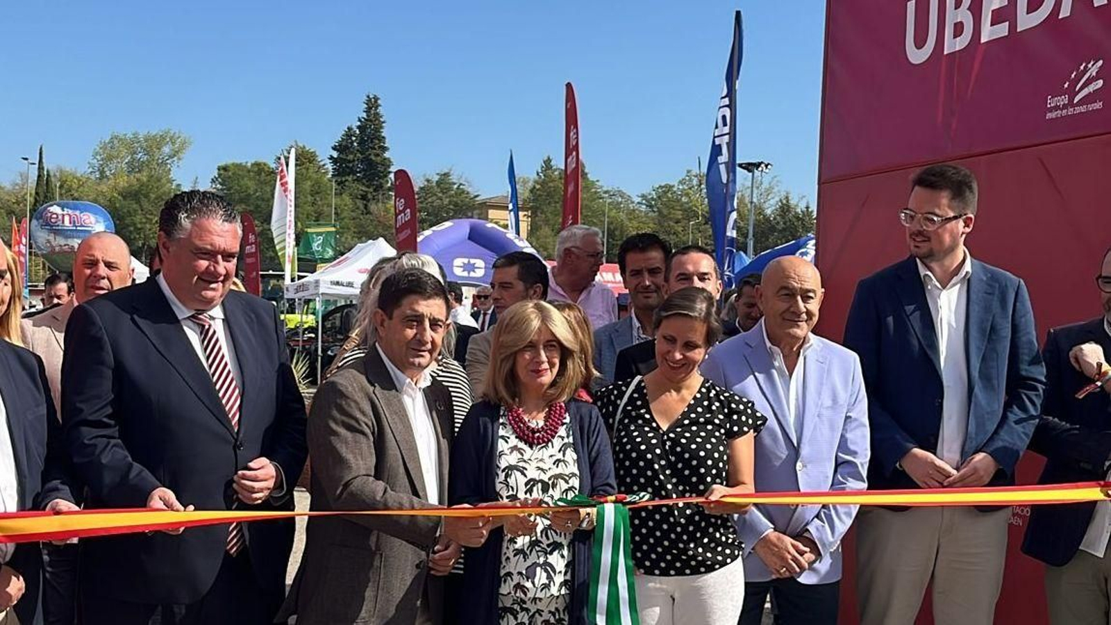 Autoridades en la inauguración de la Feria Maquinaria Agrícola 2024.