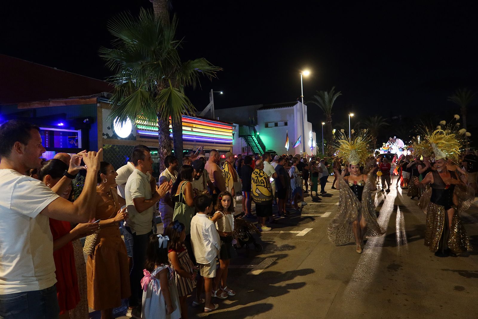 El desfile del Orgullo LGTBIQ de Vera Playa, en imágenes