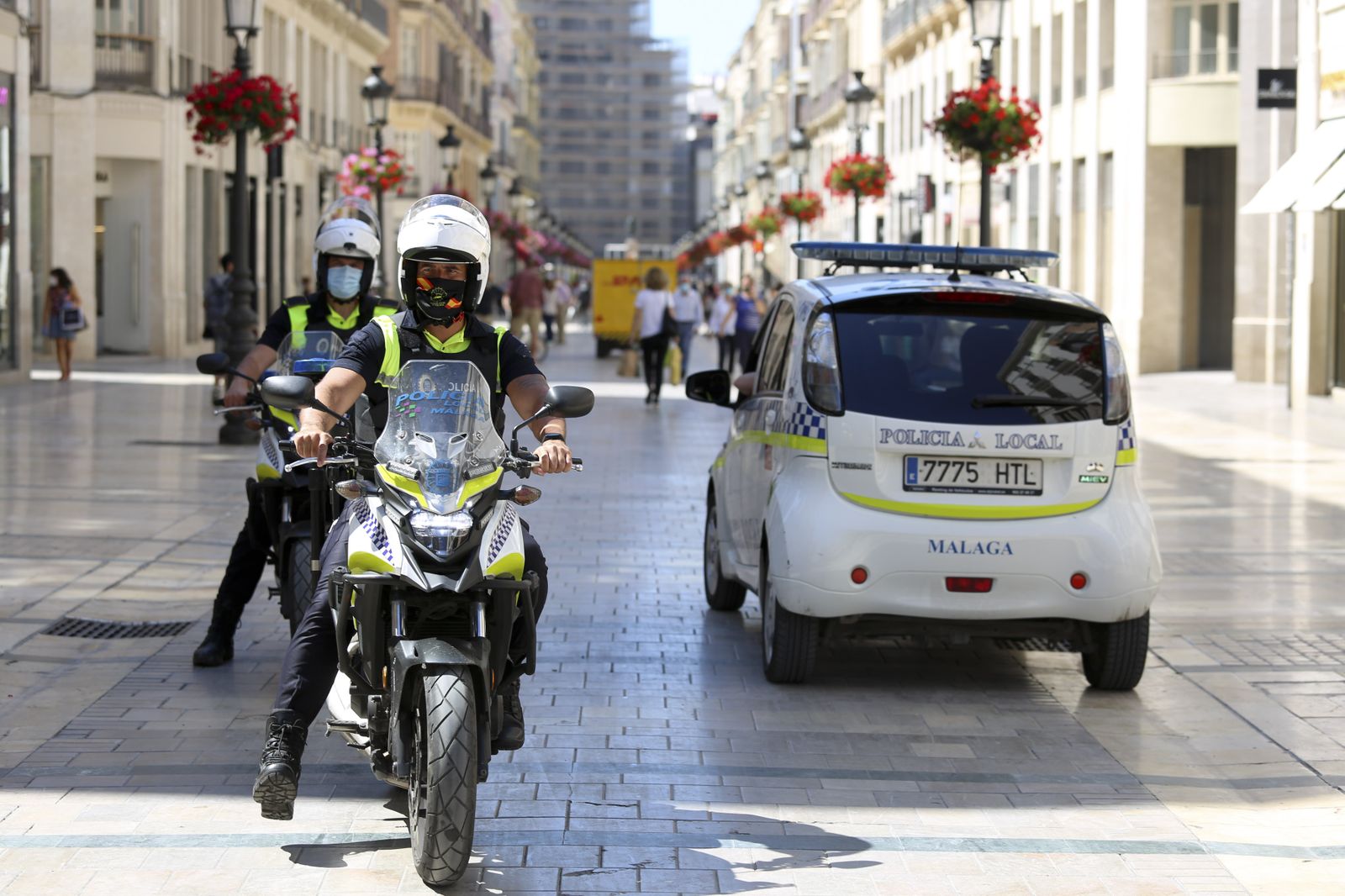 Las fotos del centro de Málaga, de vuelta a la vida con la desescalada
