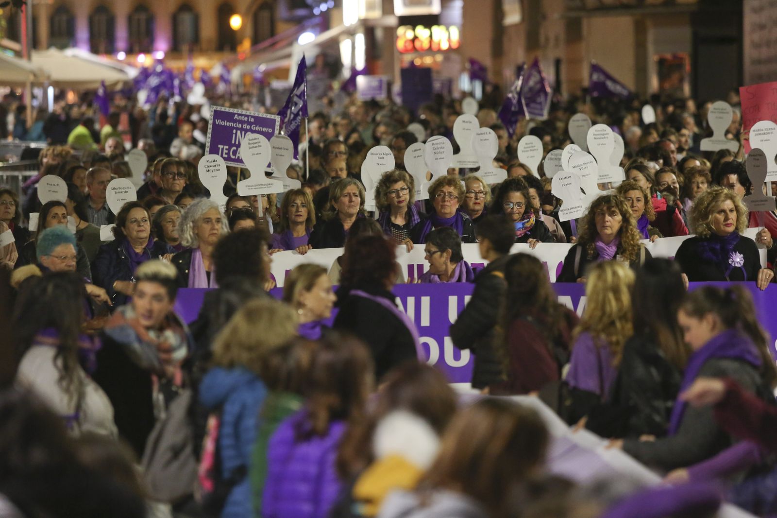 Fotos de la manifestación del 25N contra la violencia de género en Málaga