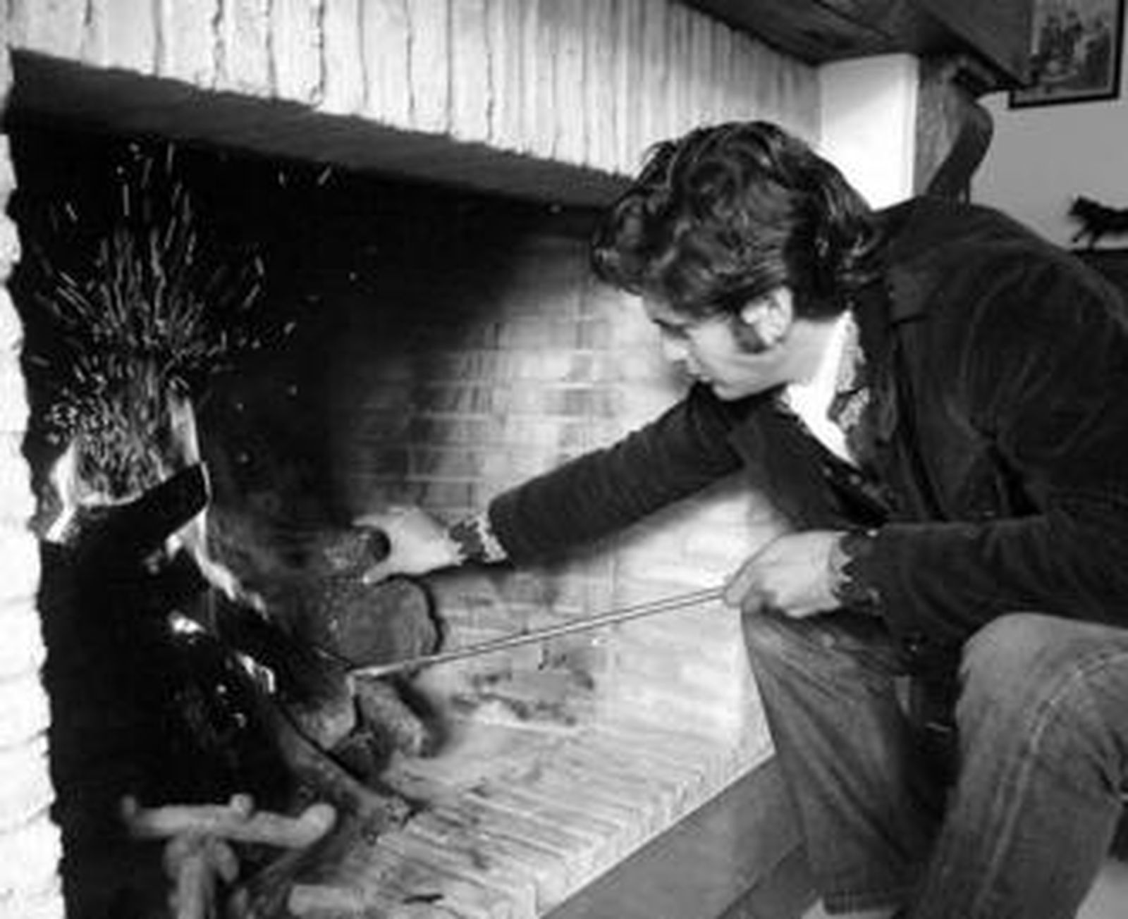 Morante, ayer, avivaba el fuego en la chimenea de su casa, antes de desnudar sus sentimientos en una entrevista en exclusiva.