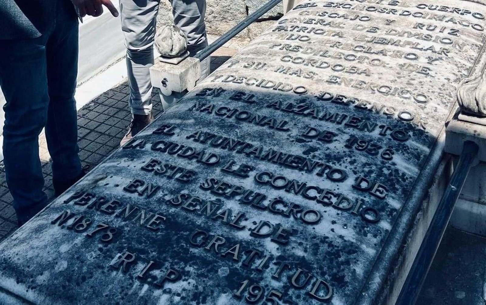 La lápida dedicada al general Ciriaco Cascajo en Córdoba. La lápida dedicada al general Ciriaco Cascajo en Córdoba.