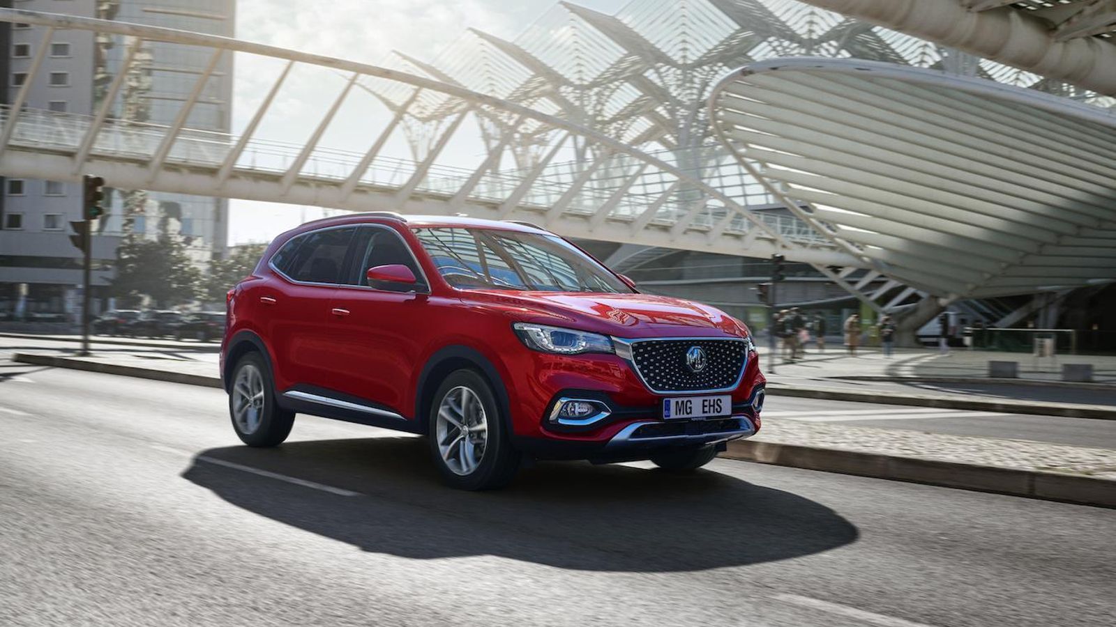 De los cuatro modelos con los que contará inicialmente MG, el EHS es el único PHEV.