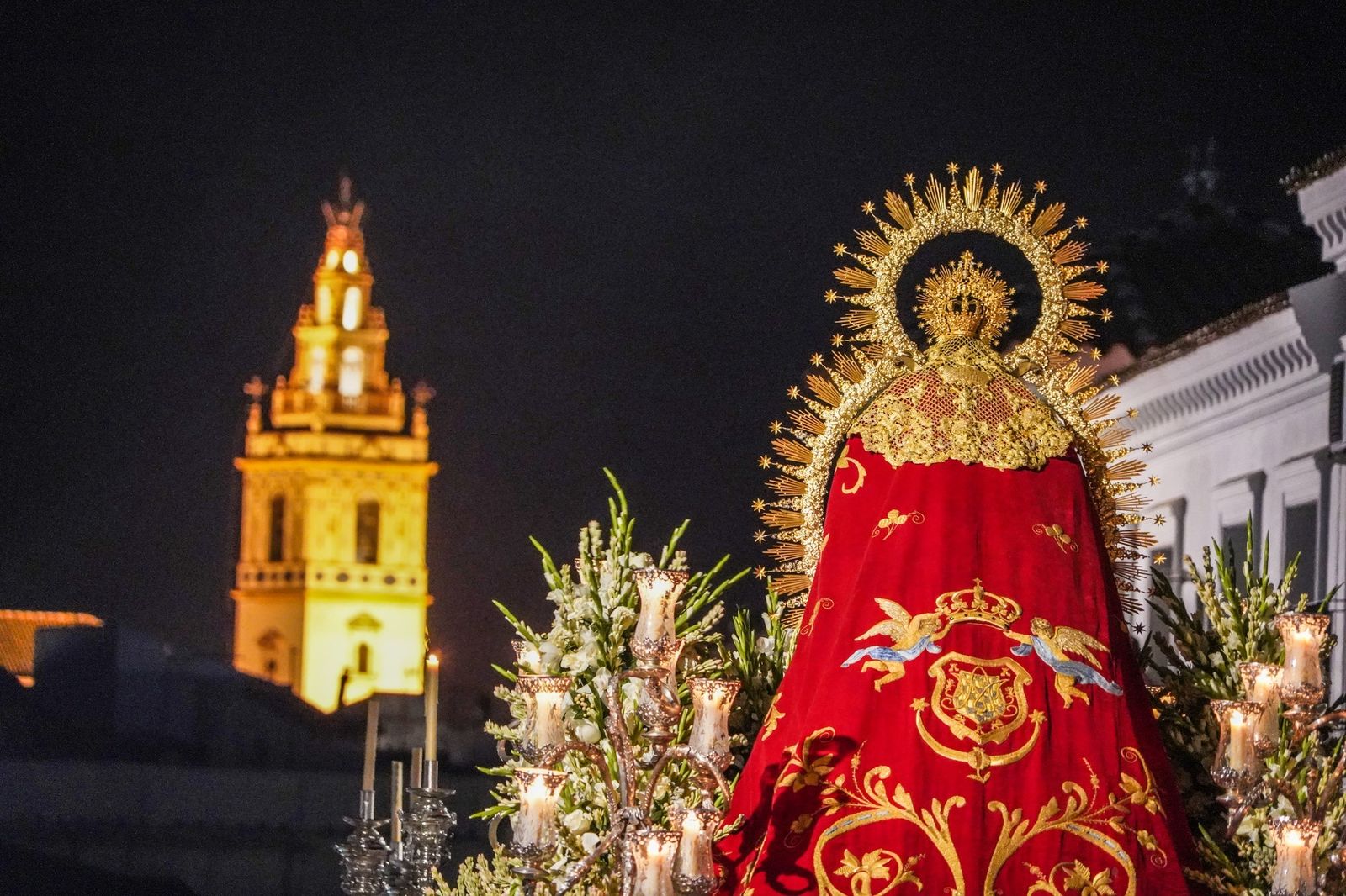 Imágenes de la procesión de la Virgen de Montemayor en Moguer