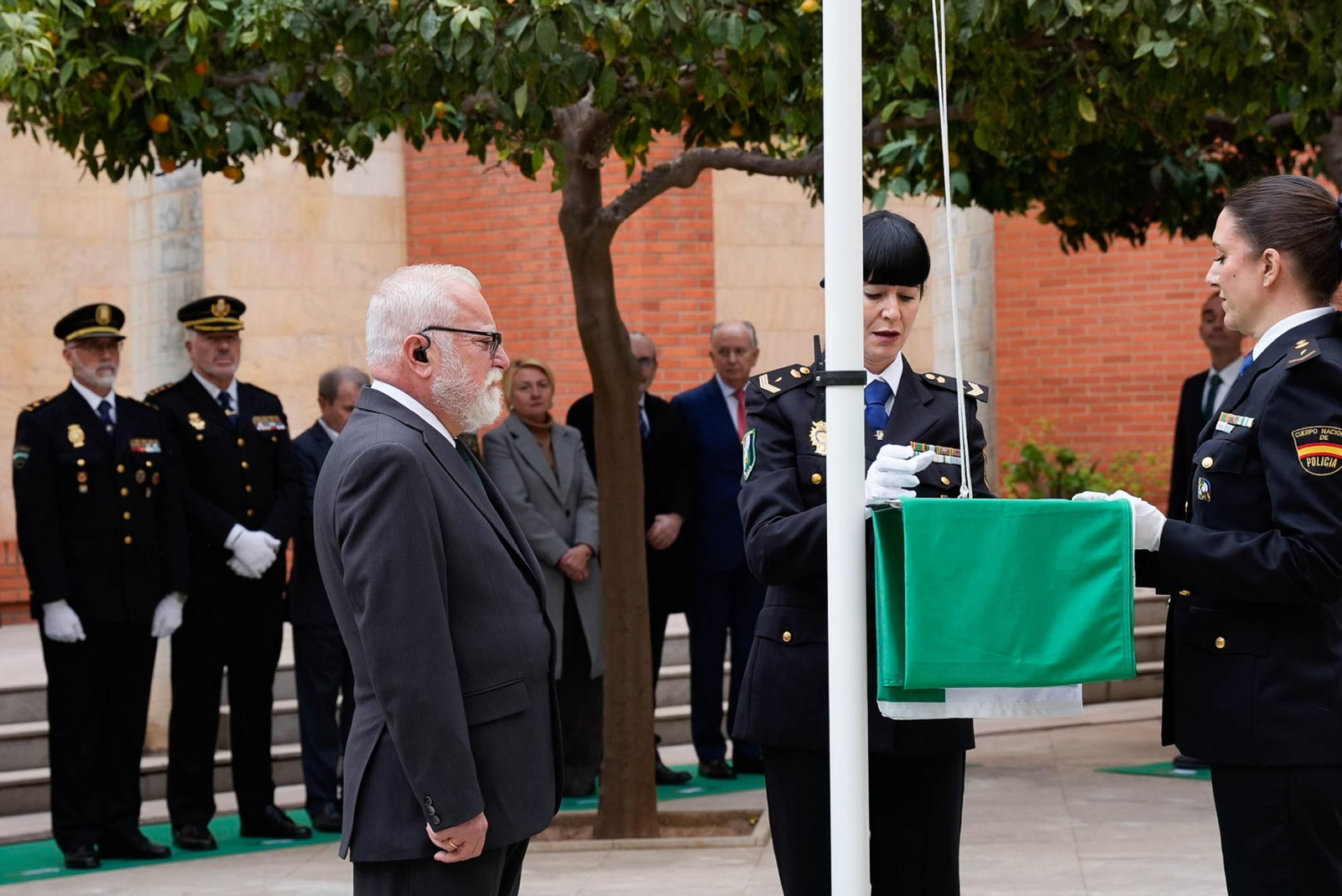Así han sido las imágenes del día de la bandera en Almería