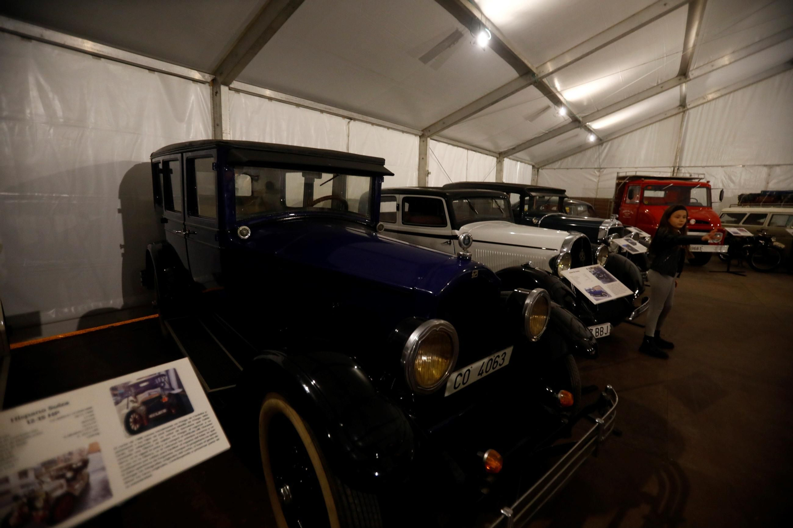 Un paseo en imágenes por la Exposición de la Historia del Automovilismo en Córdoba