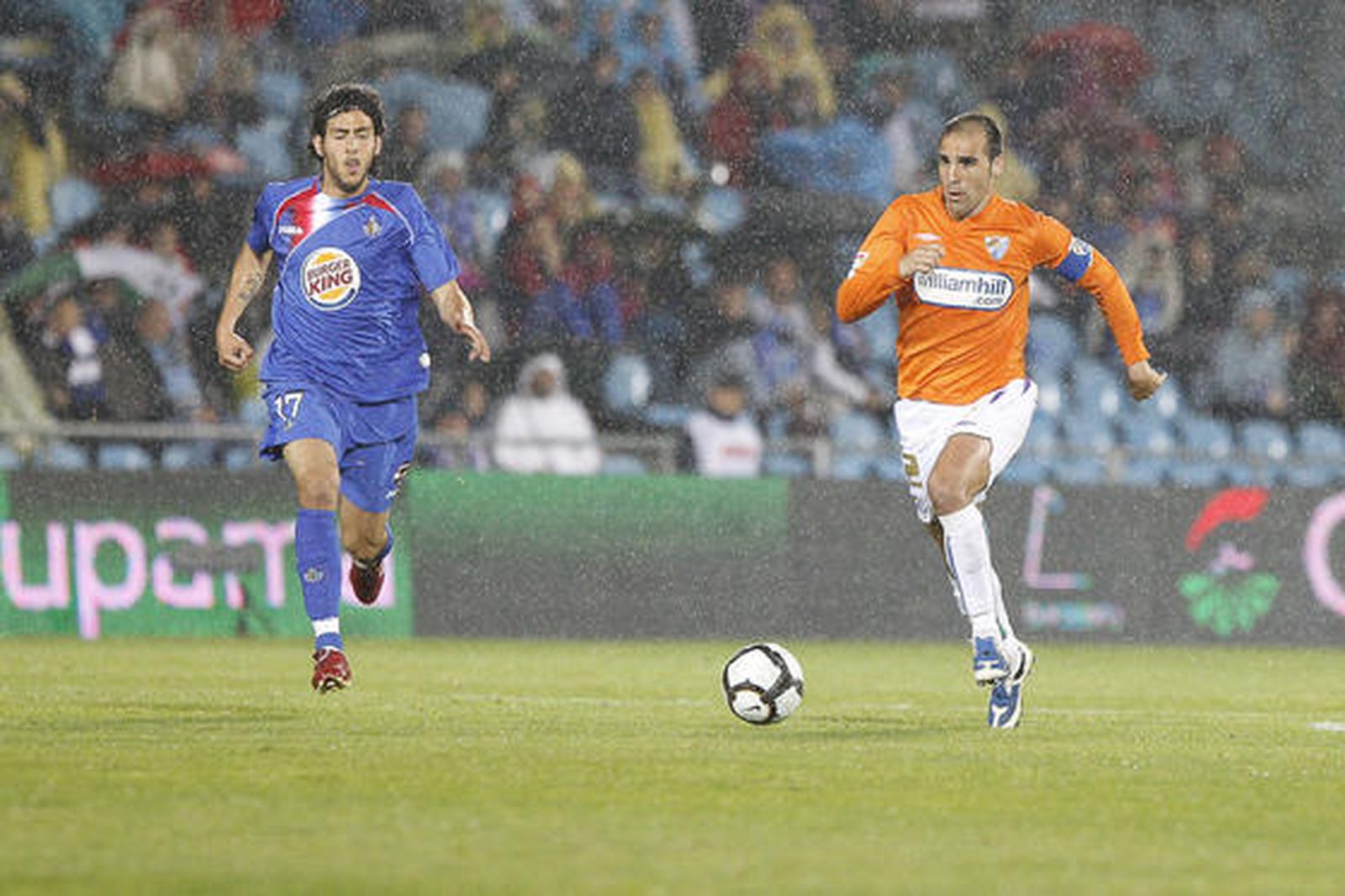 El Málaga pierde en Getafe y cae a puestos de descenso a falta de una jornada. / LOF