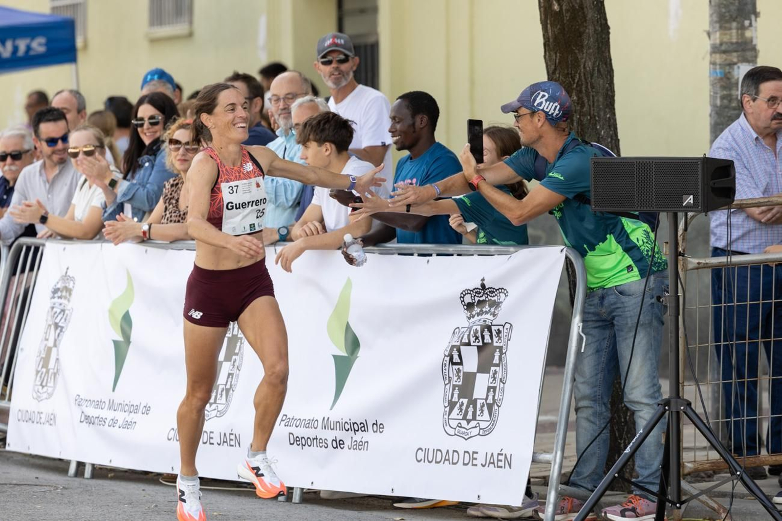 Ignacio Fontes y Marta Serrano reinan en la XXXVII Milla Urbana Internacional de Otoño 'Manuel Pancorbo'