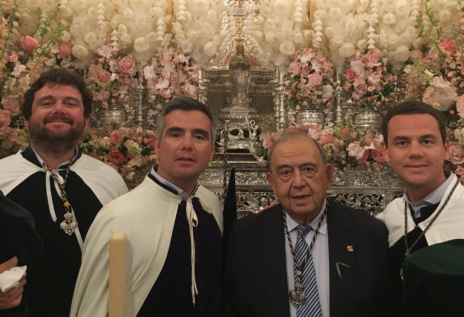 José Luque Gálvez con sus hijos José María, Francisco y Joaquín.