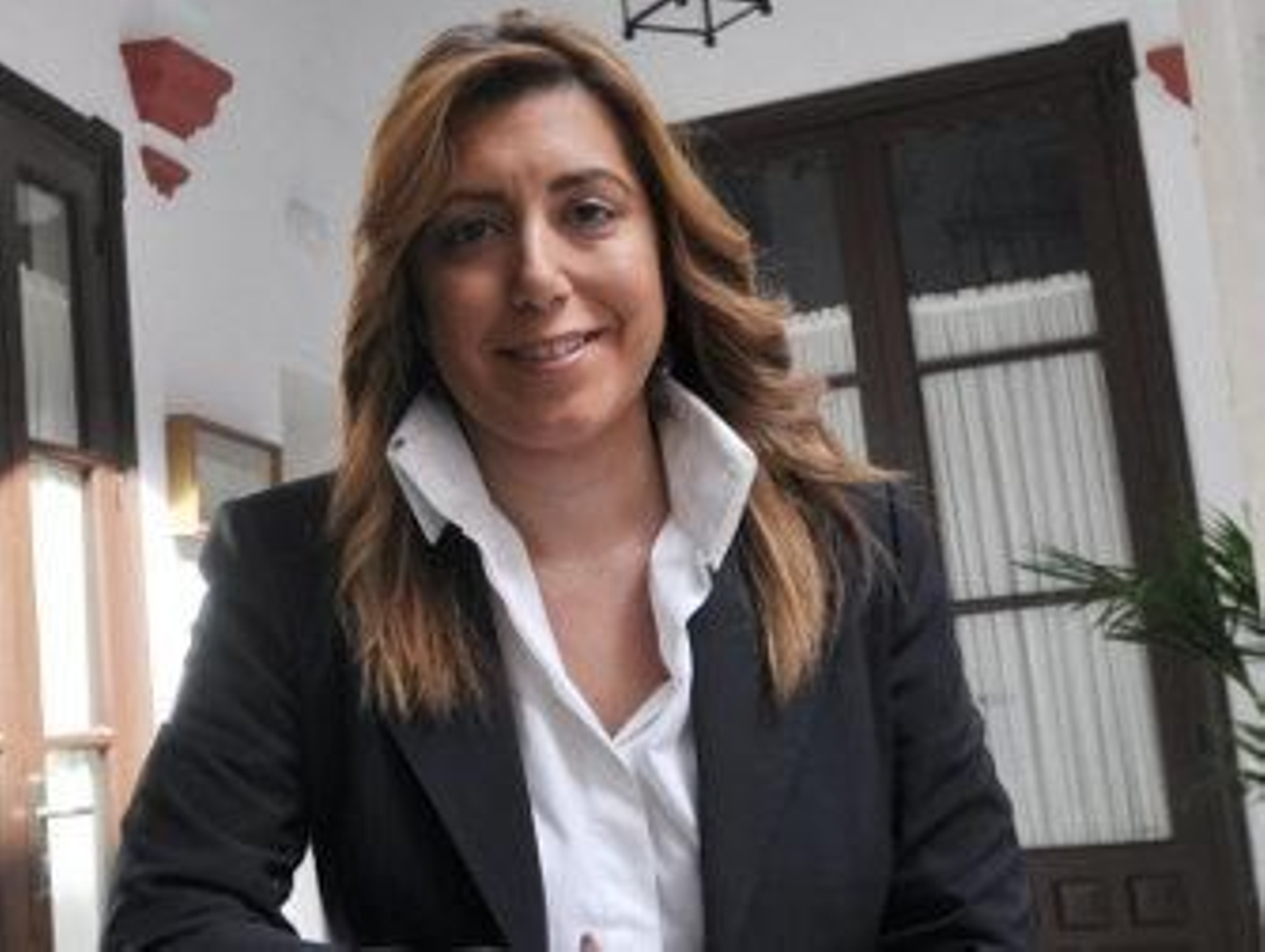 El PSOE acusa a Arenas de "insumisión" al incluir alcaldes en sus listas