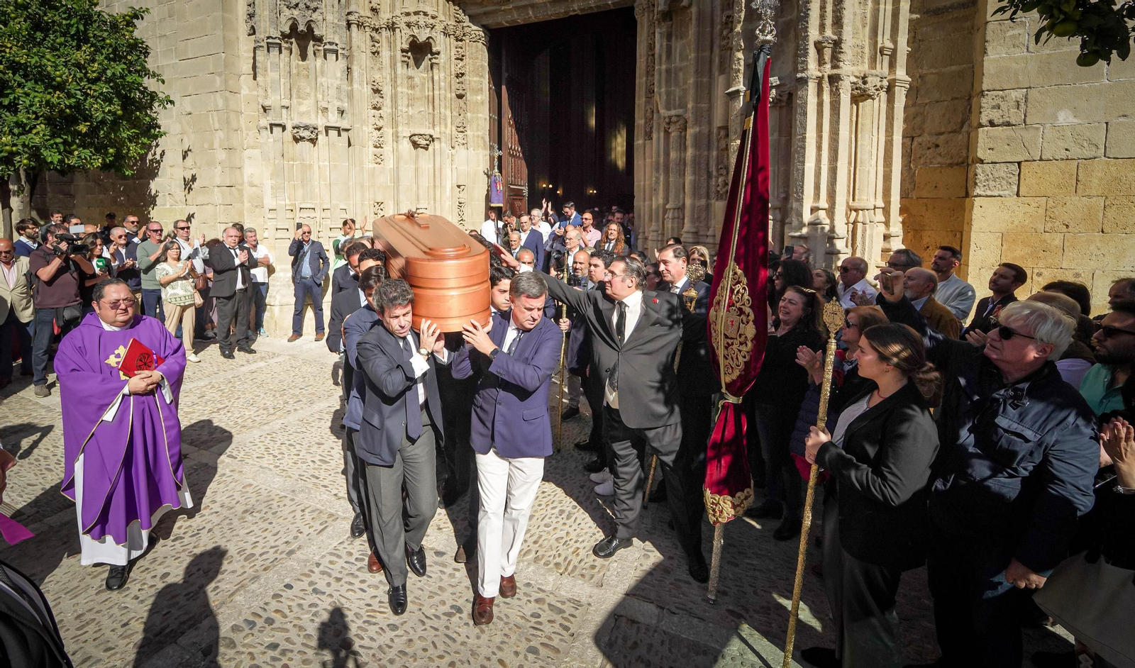 Imágenes del último adiós a Rafael de Paula en Jerez