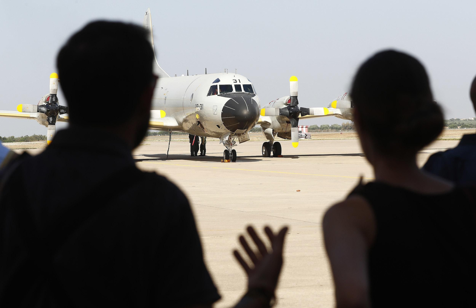 El rey Felipe VI visita la base de Morón