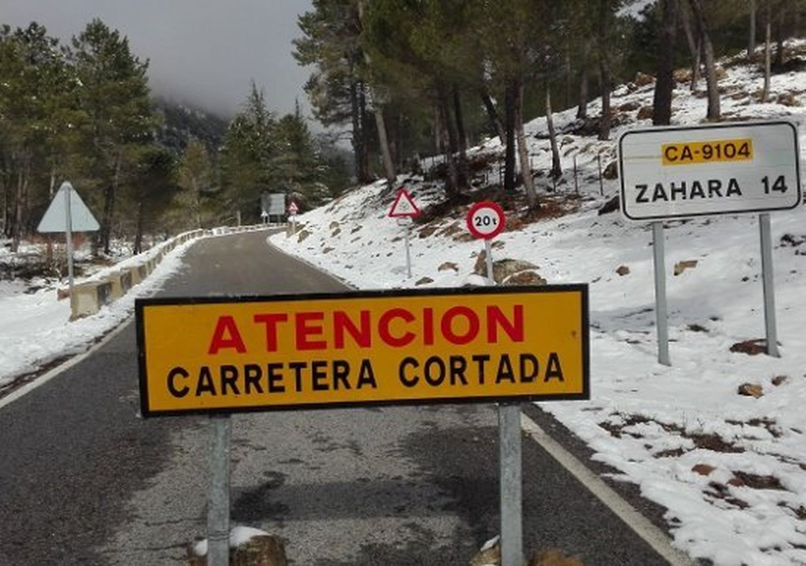 Imagen de archivo la carretera del puerto de Las Palomas.